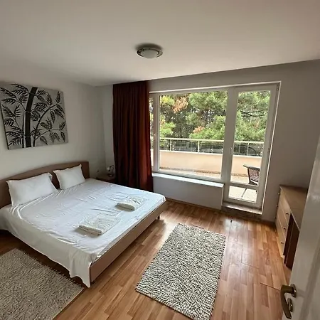 Lägenhet Central, 3 Bedroom At Golden Complex Slăntjev Brjag