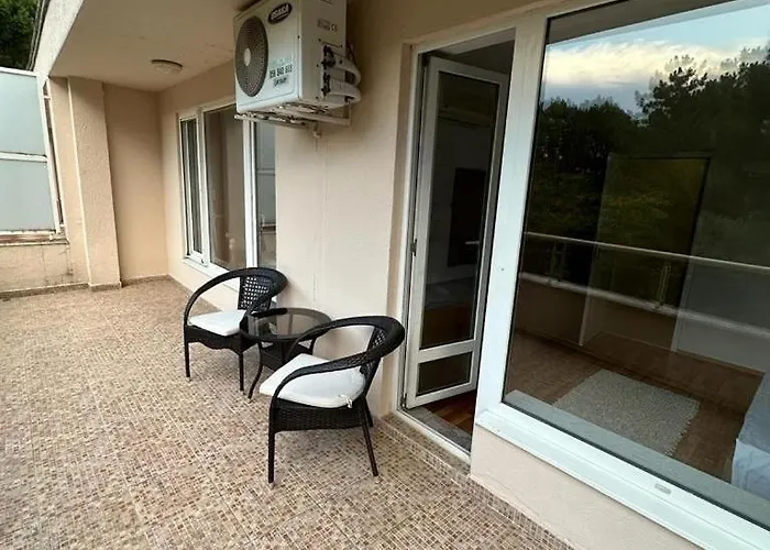 Διαμέρισμα Central, 3 Bedroom At Golden Complex